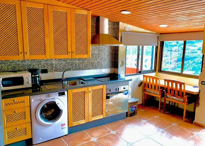 Pambnb - Nature Retreat With Mountain Views & Fiber Lägenhet Santa Cruz de Tenerife